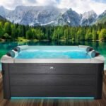BRAST Whirlpool MSpa Oslo mit Fester Außenwand | LED-Beleuchtung mit 20 einstellbaren Farben für 6 Personen | 160x160x65cm | 120 Massagedüsen | Ganzjähriger Einsatz Winterfest | In & Outdoor Pool